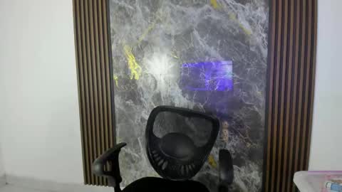 Nicol sanchez online show from 09/22/25, 10:23