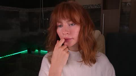 Snapshot of nicol_moonn chatting on 11/17/25, 06:41 Nicol Moonn online show from 11/17/25, 06:41