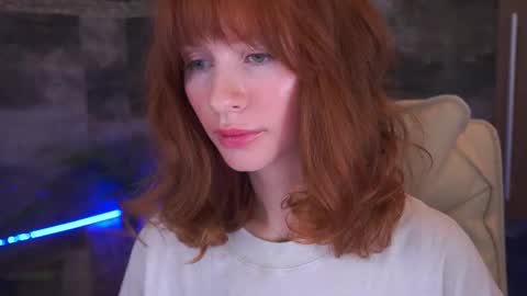 Snapshot of nicol_moonn chatting on 12/02/25, 06:41 Nicol Moonn online show from 12/02/25, 06:41