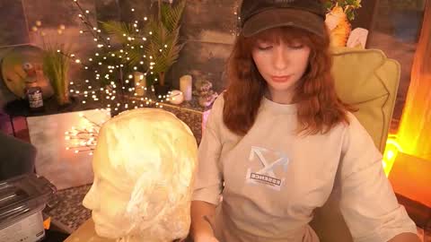 Snapshot of nicol_moonn chatting on 01/12/26, 01:27 Nicol Moonn online show from 01/12/26, 01:27