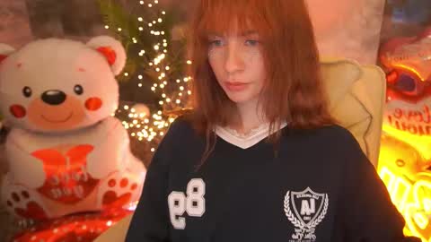 Snapshot of nicol_moonn chatting on 02/13/26, 02:02 Nicol Moonn online show from 02/13/26, 02:02