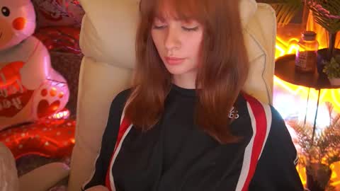 Snapshot of nicol_moonn chatting on 02/17/26, 01:51 Nicol Moonn online show from 02/17/26, 01:51