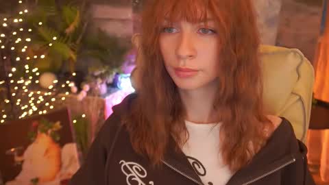 Snapshot of nicol_moonn chatting on 02/27/26, 01:33 Nicol Moonn online show from 02/27/26, 01:33