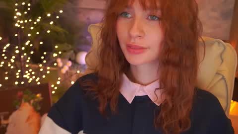 Snapshot of nicol_moonn chatting on 03/03/26, 01:50 Nicol Moonn online show from 03/03/26, 01:50