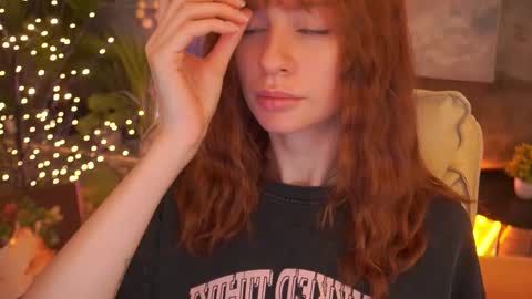 Snapshot of nicol_moonn chatting on 03/08/26, 06:28 Nicol Moonn online show from 03/08/26, 06:28
