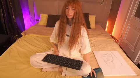 Snapshot of nicol_moonn chatting on 05/24/26, 12:43 Nicol Moonn online show from 05/24/26, 12:43
