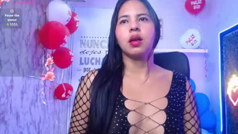 nicol_ross19 online show from 02/26/26, 11:59