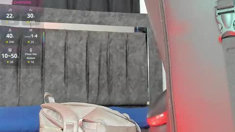 Nicol online show from 12/16/25, 03:33