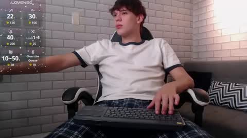 Nicola online show from 08/07/26, 02:02