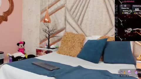 Snapshot of nicolaikarav chatting on 11/27/25, 09:11 Nicolai online show from 11/27/25, 09:11