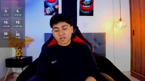 Snapshot of nicolas_james_sc chatting on 11/13/25, 02:05 nicolas_james_sc online show from 11/13/25, 02:05