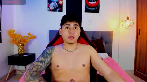 Snapshot of nicolas_james_sc chatting on 11/25/25, 03:12 nicolas_james_sc online show from 11/25/25, 03:12