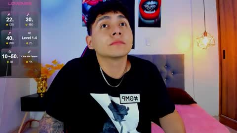 Snapshot of nicolas_james_sc chatting on 11/30/25, 01:15 nicolas_james_sc online show from 11/30/25, 01:15