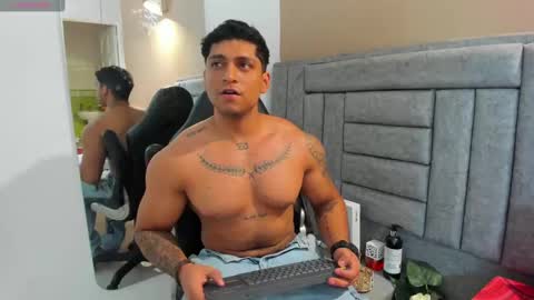 nicolas_montoya online show from 09/13/25, 08:52