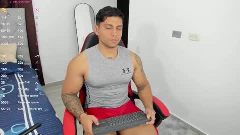 nicolas_montoya online show from 10/14/25, 02:01