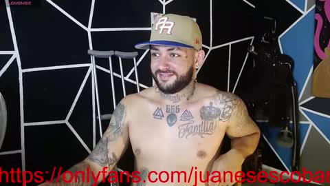 Snapshot of nicolas_torres99 chatting on 09/30/25, 03:00 nicolas online show from 09/30/25, 03:00