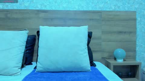 Nicolas online show from 09/17/25, 12:18