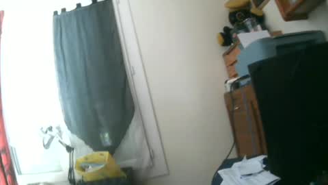 nicolasllavfrouen online show from 06/15/26, 09:11