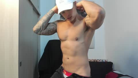 Snapshot of nicolasmuscle chatting on 12/08/24, 03:53 Andres online show from 12/08/24, 03:53