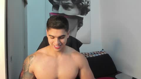 Snapshot of nicolasmuscle chatting on 12/10/24, 11:08 Andres online show from 12/10/24, 11:08