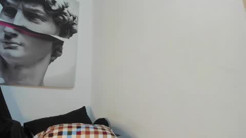 Snapshot of nicolasmuscle chatting on 12/13/24, 12:53 Andres online show from 12/13/24, 12:53