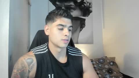 Snapshot of nicolasmuscle chatting on 02/09/25, 10:00 Andres online show from 02/09/25, 10:00