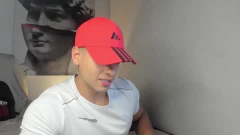 Snapshot of nicolasmuscle chatting on 03/11/25, 11:15 Andres online show from 03/11/25, 11:15