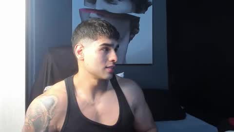 Snapshot of nicolasmuscle chatting on 09/09/25, 07:46 Andres online show from 09/09/25, 07:46
