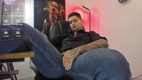 Nicolas Fellener online show from 11/11/25, 05:29