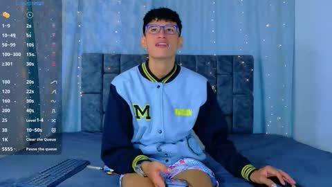 nicolastorres__ online show from 06/11/26, 02:33
