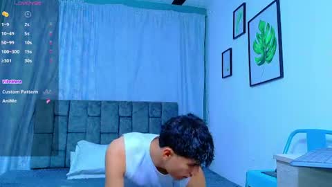 nicolastorres__ online show from 07/22/26, 04:04