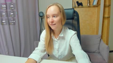 Nicoletta online show from 11/22/25, 07:35