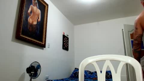 Nicolay online show from 11/12/25, 01:39