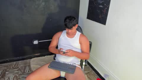 Snapshot of nicole_and_thiago1 chatting on 02/22/26, 08:18 nicole_and_thiago1 online show from 02/22/26, 08:18