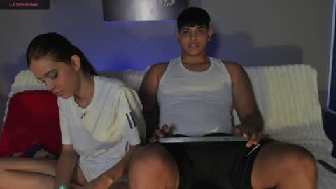 Snapshot of nicole_and_thiago1 chatting on 05/04/26, 10:28 nicole_and_thiago1 online show from 05/04/26, 10:28