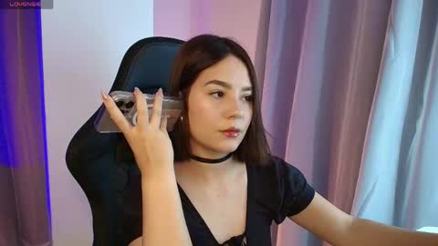 Hi Im Ana  FOLLOW ME ON IG    Analee  online show from 06/01/26, 02:13