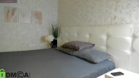 GMT7TueWedThSu 0300am-0900am. Sa 1000am-0400pm online show from 11/12/25, 04:51