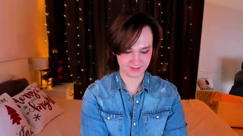 Nicole online show from 12/15/24, 07:21