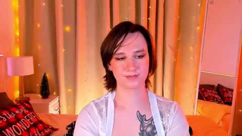 Nicole online show from 12/17/24, 04:01