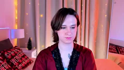 Nicole online show from 12/18/24, 12:10