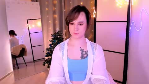 Nicole online show from 12/19/24, 08:55