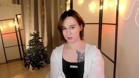 Nicole online show from 12/29/24, 06:35
