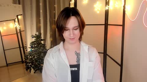 Nicole online show from 12/29/24, 09:39