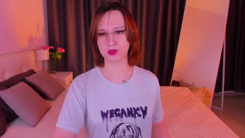 Nicole online show from 02/01/25, 11:32