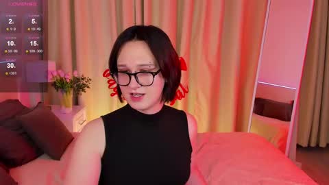 Nicole online show from 02/13/25, 05:33