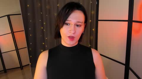 Nicole online show from 02/18/25, 02:06