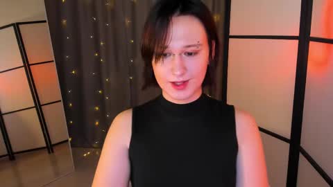 Nicole online show from 02/18/25, 05:10