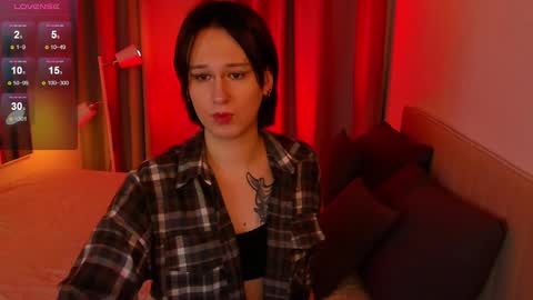 Nicole online show from 02/20/25, 10:59