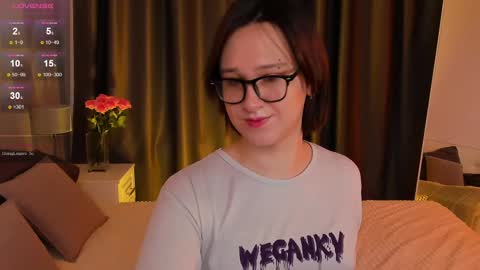 Nicole online show from 02/25/25, 01:28