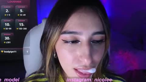 Snapshot of nicole_edwards chatting on 09/10/25, 12:43 Nicole online show from 09/10/25, 12:43